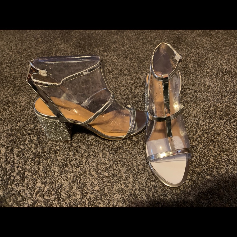 Special occasion/formal sandal w “bling” block heel!